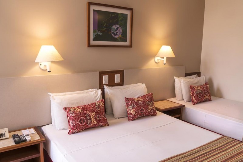 Quarto Triplo Standard